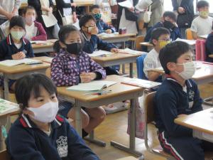 Pta授業参観 その2 4 6年 八千代町公式ホームページ Pta授業参観 その2 4 6年 八千代町公式ホームページ