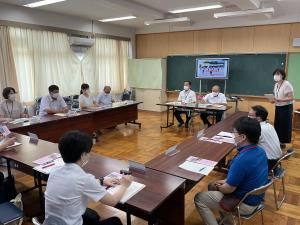 町教育委員のみな様 学校訪問a