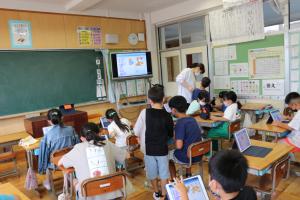 レッツ トライ タブレット３年生d