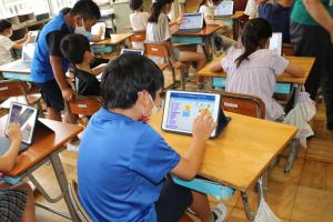 レッツ トライ タブレット３年生f
