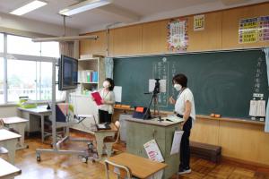 オンライン授業（１年生・２年生・３年生）b