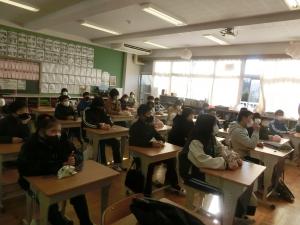 歯を大切にしましょう～６年生歯科保健教室～b