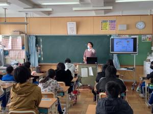 歯を大切にしましょう～６年生歯科保健教室～e