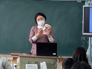 歯を大切にしましょう～６年生歯科保健教室～f