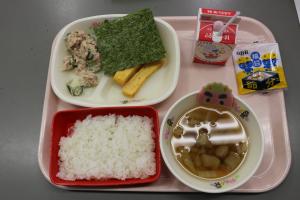 今日の給食は何かなa