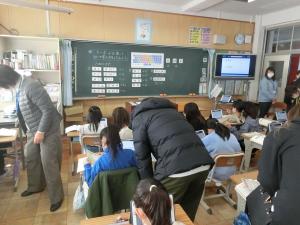 学年末授業参観・学年懇談会c