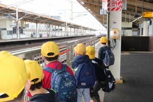 駅の秘密を見つけようe