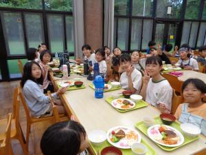 宿泊学習夕食(2)