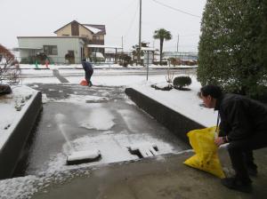 臨時休校　雪