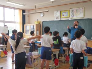 R7　３年外国語活動はじめ１