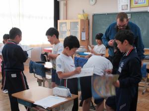 R7　３年外国語活動はじめ５