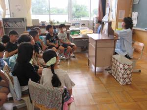 R7読み聞かせ１学期末授業参観２