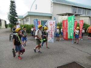 R7　１･２年あいさつ運動２
