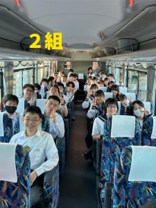 修学旅行１日目バス(2)