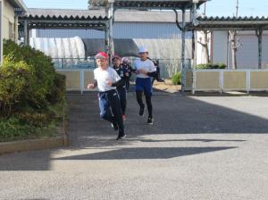 R7 3・4年持久走試走3