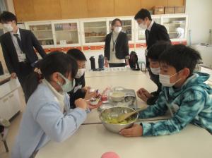 R7 1・2年外国語要請訪問5