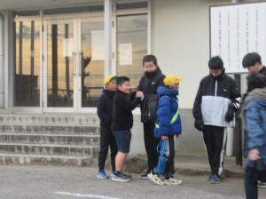 R7 東中あいさつ運動4