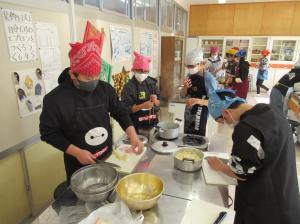 R7　６年じゃがいも料理３