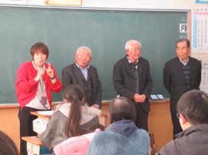 R8　６年生戦争体験講話１