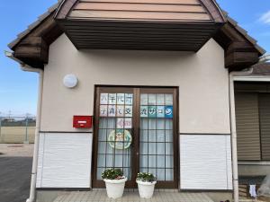 サロン正面アップ