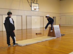 R8　３･４年合同体育２