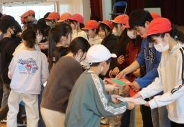 R8　６年生を送る会１９