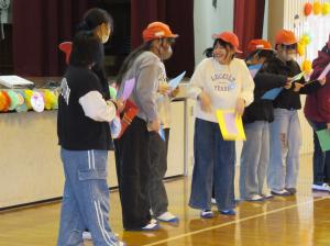 R8　６年生を送る会２０