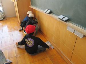 R8　学年末大掃除１