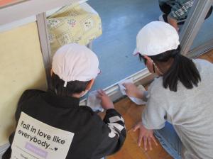 R8　学年末大掃除２