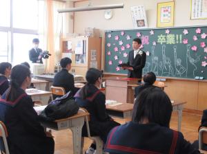 R8　卒業式後の教室１