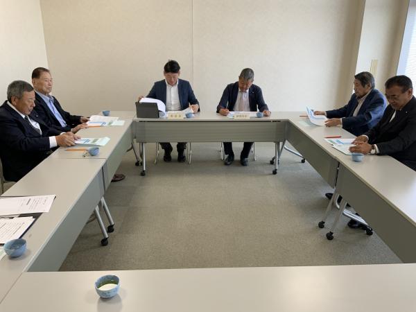 議会だより編集委員会600