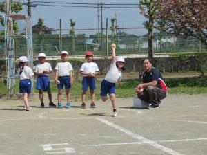 R8　３･４年合同体育８