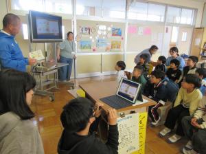 R8　読書ワールド「わくわくタイム」１