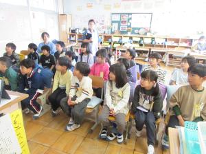 R8　読書ワールド「わくわくタイム」２