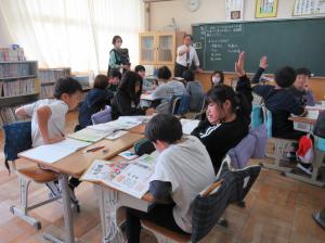 R8　４月授業参観４