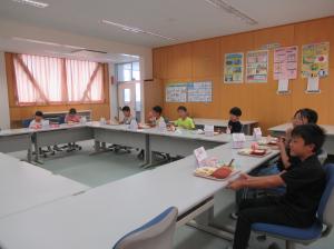 R8 誕生給食8月4